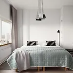 Sleepwell Itaekeskus, Direct Metro To Center And Bus To Airport Apartment