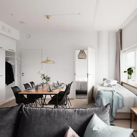 Апартаменты Sleepwell Itaekeskus, Close To Metro Хельсинки