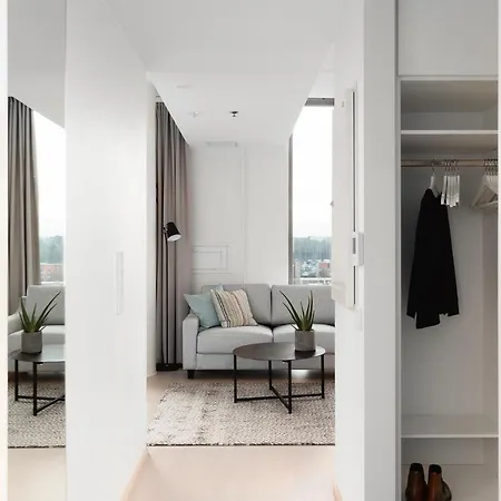 Sleepwell Itaekeskus, Direct Metro To Center And Bus To Airport *