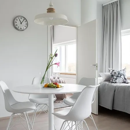 Sleepwell Itaekeskus, Direct Metro To Center And Bus To Airport *