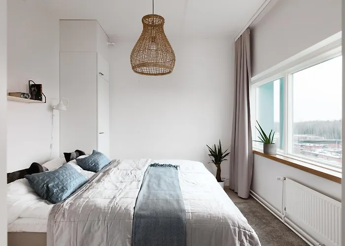 Sleepwell Itaekeskus, Direct Metro To Center And Bus To Airport הלסינקי