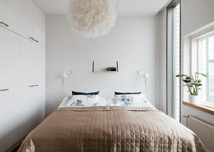 Sleepwell Itaekeskus, Direct Metro To Center And Bus To Airport