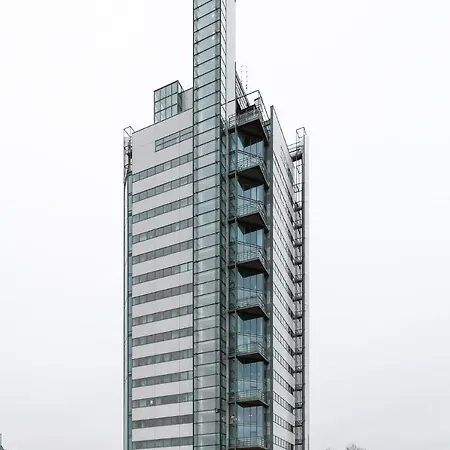 Sleepwell Itaekeskus, Direct Metro To Center And Bus To Airport Appartement Helsinki