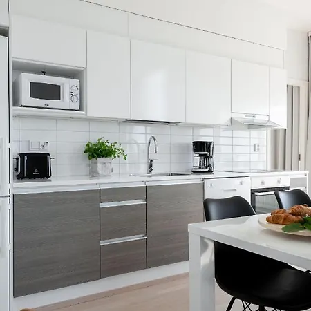 Sleepwell Itaekeskus, Direct Metro To Center And Bus To Airport Helsinki